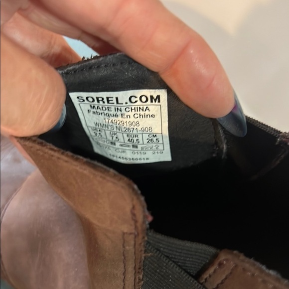 Sorel Brown Chelsea Boots with Elastic Panels Size 9.5 - Picture 3 of 6